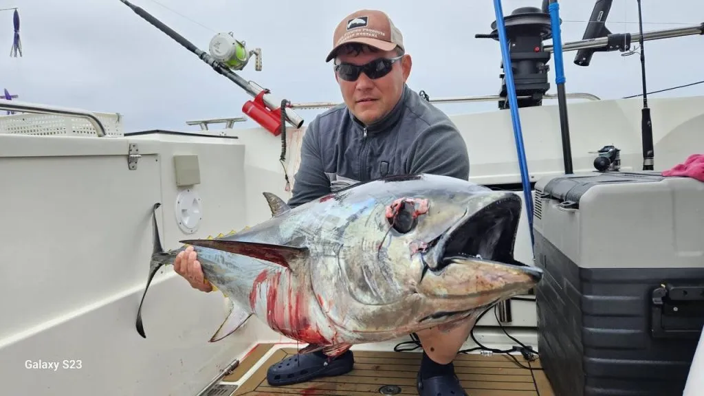 Lovla Tunca  Rybak S Tuncom Na Katere Sahalin